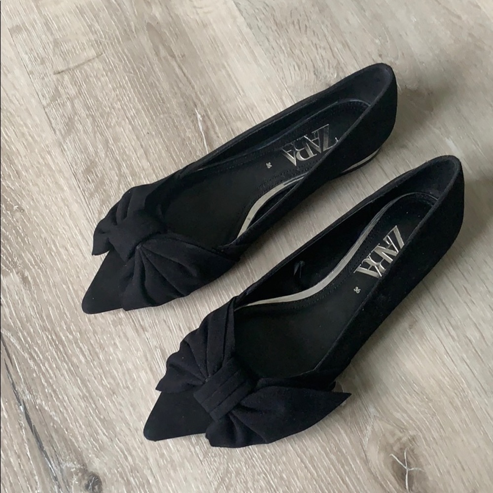 Zara black shoes with bow
